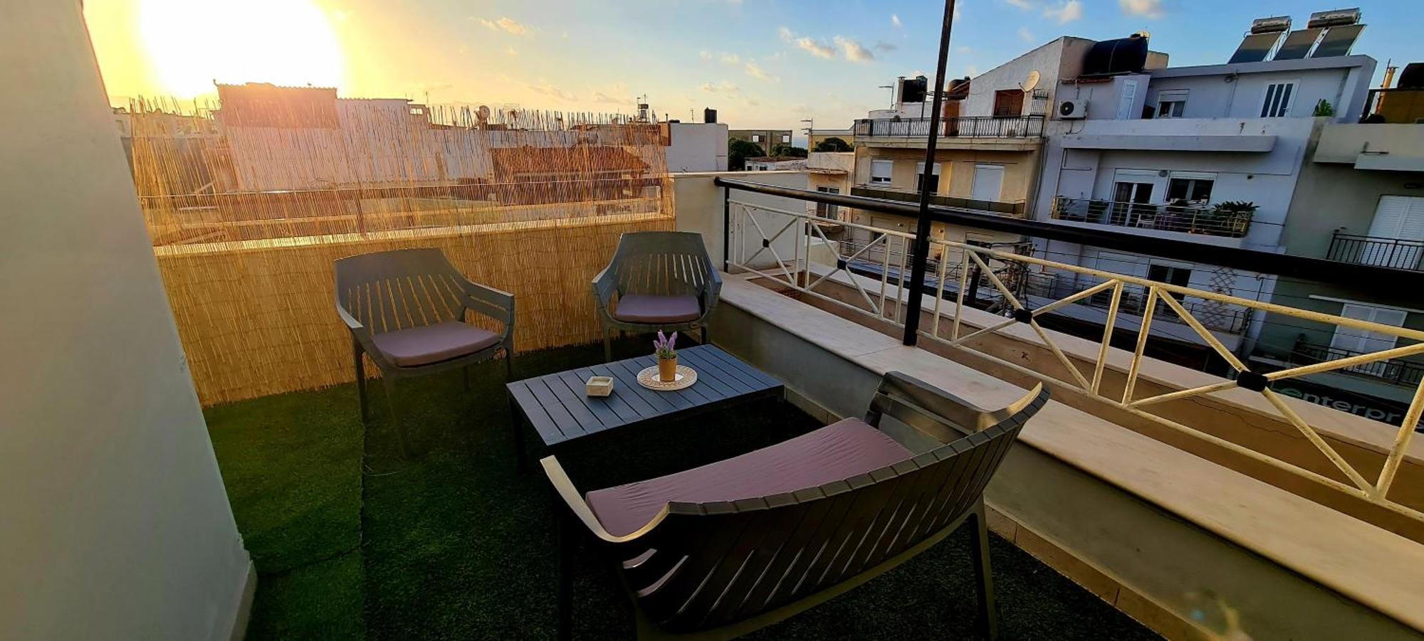 Sunny Apartment For Couples & Friends In Centre 伊拉克利翁 外观 照片