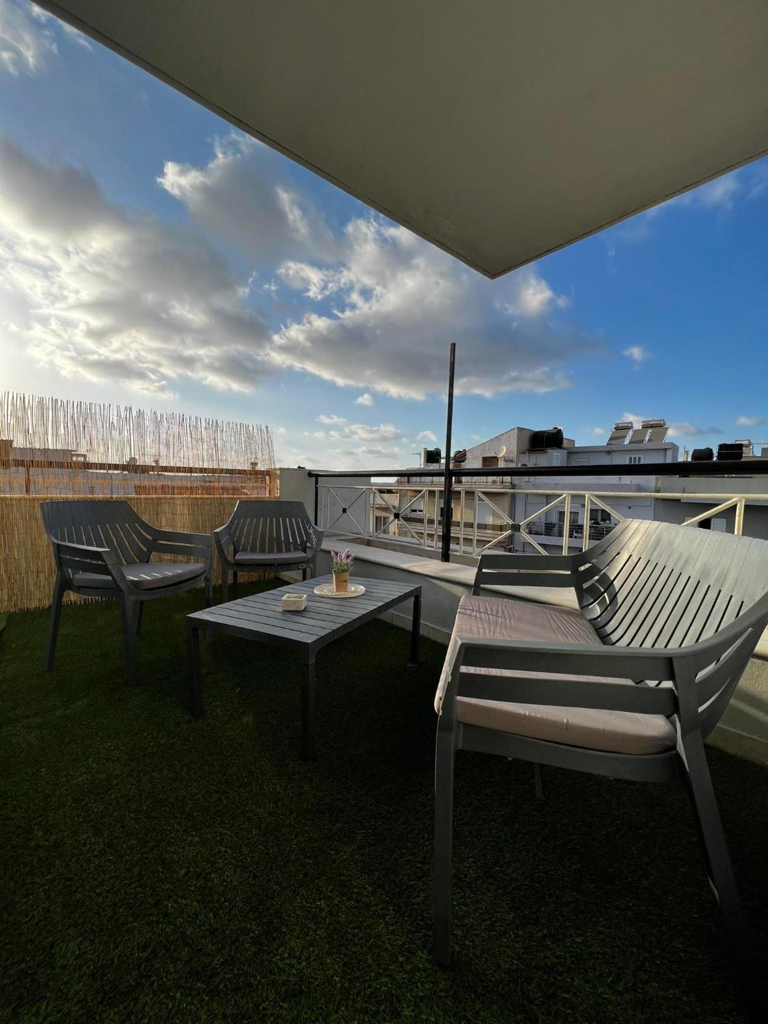 Sunny Apartment For Couples & Friends In Centre 伊拉克利翁 外观 照片