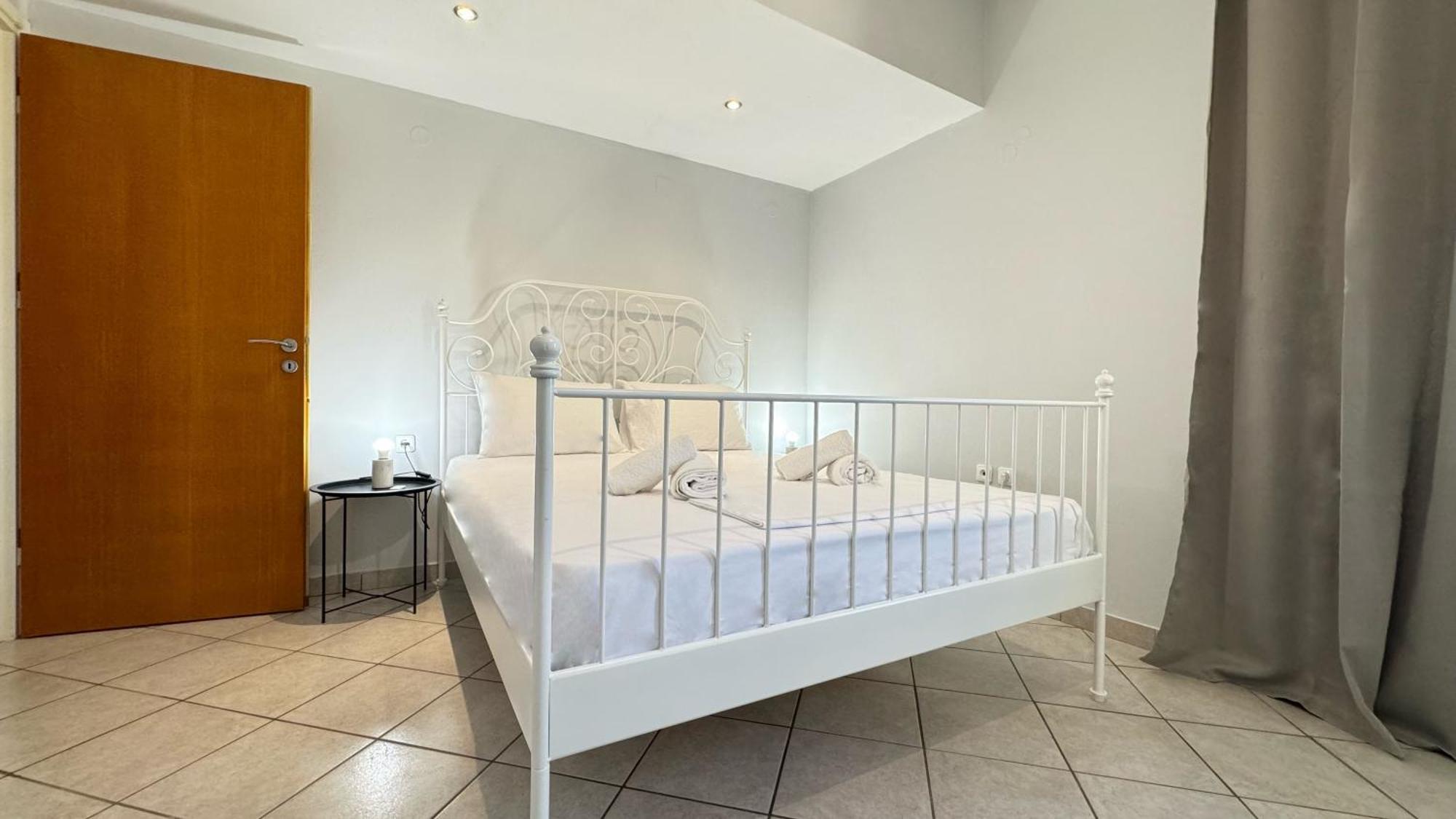 Sunny Apartment For Couples & Friends In Centre 伊拉克利翁 外观 照片