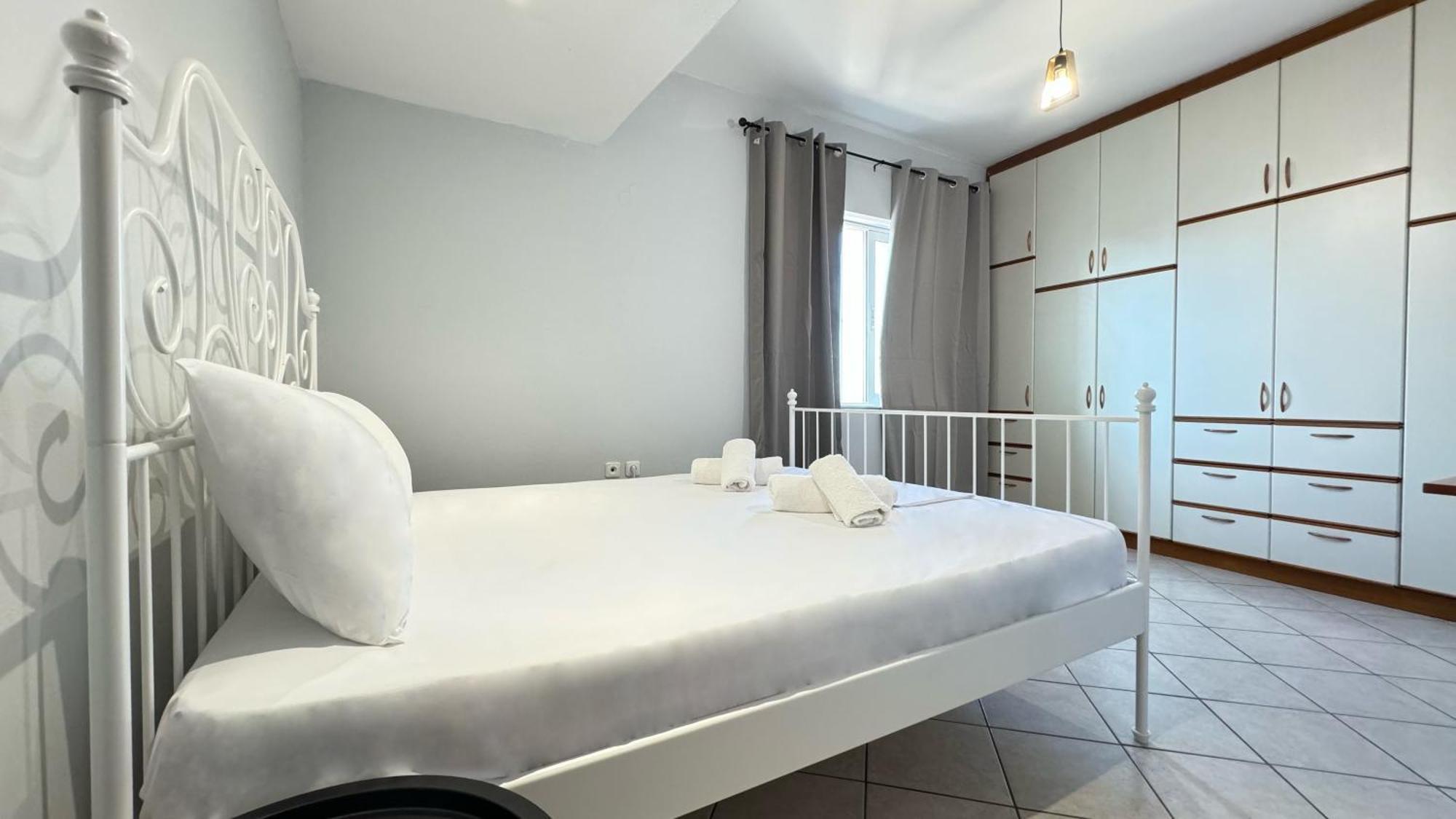 Sunny Apartment For Couples & Friends In Centre 伊拉克利翁 外观 照片